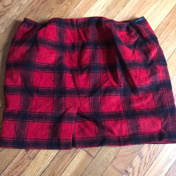 Plaid wool like skirt - Picture 4 of 4